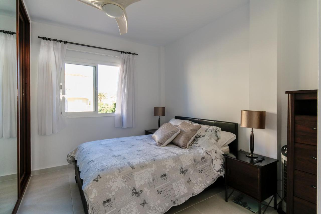 Golf View Apartment - Stunning Ocean View Golf Del Sur San Miguel de Abona Exterior photo